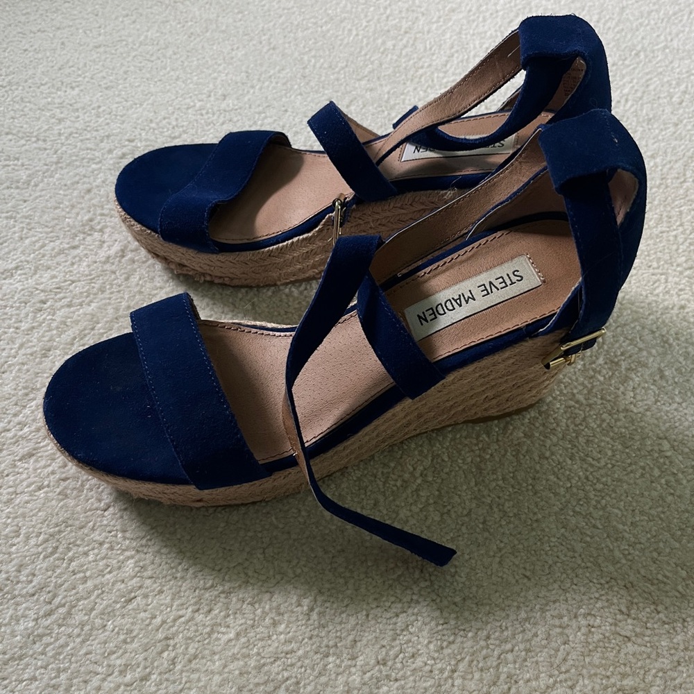 Vintage Steve Madden Women's Navy Wedge Sandals